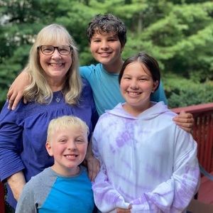 Meet your Posher, Diane